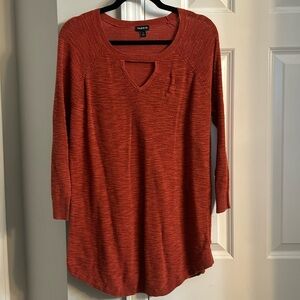 Cutout 3/4 sleeve sweater